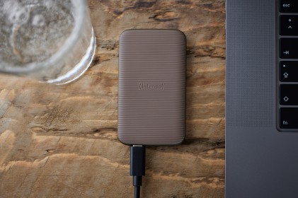 Intenso Ssd Esterno  Tx500 Usb 3.2  1Tb Gen 2X1 Cable Usb-C + Adapter Usb-A 1000 Mb/S