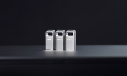 Kingston Technology DataTraveler Micro unit&agrave; flash USB 128 GB USB tipo A 3.2 Gen 1 (3.1 Gen 1) Argento