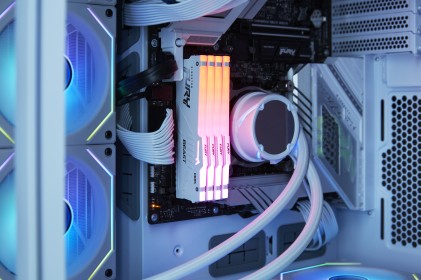 Kingston Technology FURY Beast 16GB 6000MT/s DDR5 CL30 DIMM White RGB EXPO