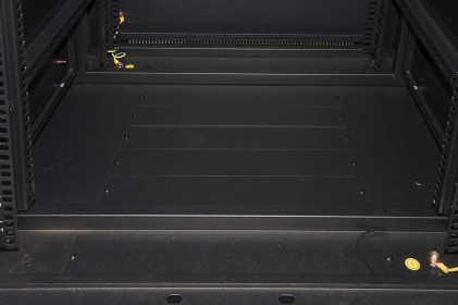 ARMADIO RACK 19" 27U (A)1388 (L)600 (P)1000 COLORE NERO PORTA VETRO