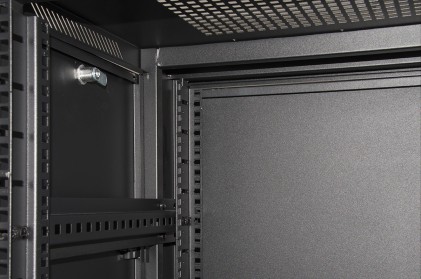 Armadio Rack 19" Per Reti 32U (A)1610, (L)600, (P)600 Colore Nero Porta Vetro