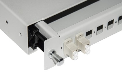 CASSETTO FIBRA OTTICA 24 PORTE PER ADATTATORI LC DUPLEX 1 UNITAâ€™ PER INSTALLAZIONE 19" GRIGIO