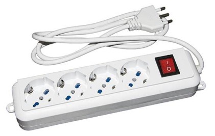 Multipresa 4 Prese Universali Ita/Schuko 10/16 A - Spina 16 A Con Interruttore