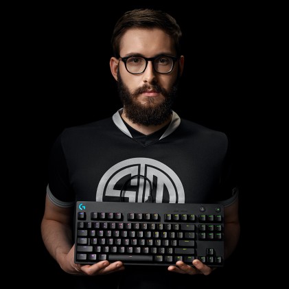 Logitech G PRO tastiera QWERTY US International Nero