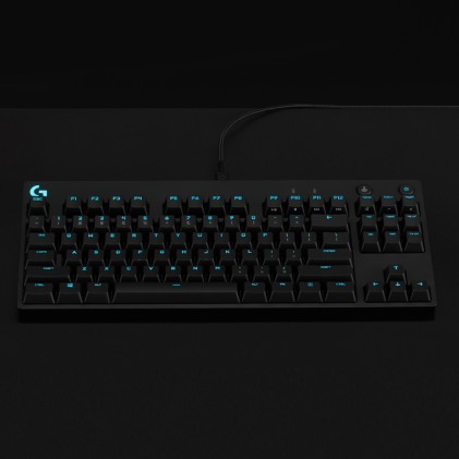 Logitech G PRO tastiera QWERTY US International Nero
