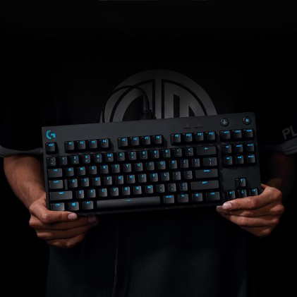 Logitech G PRO tastiera QWERTY US International Nero