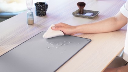Logitech 956-000052 Studio Series Tappetino per Scrivania Grigio Medio