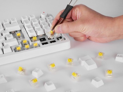 Mars Gaming MKPROWYES tastiera USB QWERTY Spagnolo Bianco