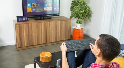 Microsoft Tastiera Wireless All-In-One Media Con Touchpad, Tasti Multimediali, Colore Nero
