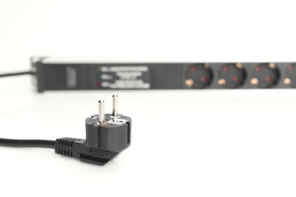 Multipresa Professionale Filtrata In Alluminio Con Protezione Sovraccarico Removibile 7 Prese