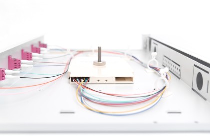 Scatola Di Giunzione Fibra Ottica 6 Connettori Lc Om4 Duplex Digitus