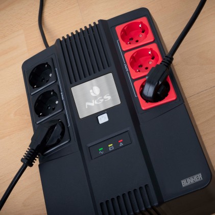 NGS Fortress Bunker Standby (Offline) 0,6 kVA 350 W 6 presa(e) AC
