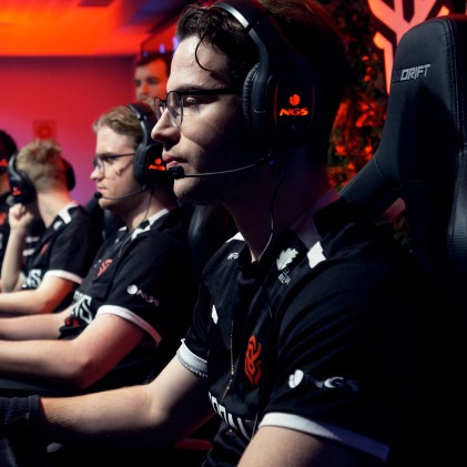 NGS GHX-600 Auricolare Con cavo e senza cavo A Padiglione Giocare Micro-USB Nero