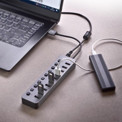 Ngs Ihub 10: Hub 10 Porte Usb 3.0. Velocit Di Trasferimento Dati A 5Gbps. Lunghezza Del Cavo: 180 M