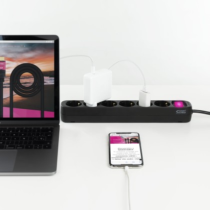 Nanocable 10.37.0006-BK prolunghe e multiple 1,4 m 6 presa(e) AC Interno Nero