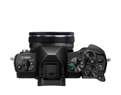 Fotocamera Mirrorless Olympus Om D Series E?M10 Mark Iv + Ed 14 42Mm F