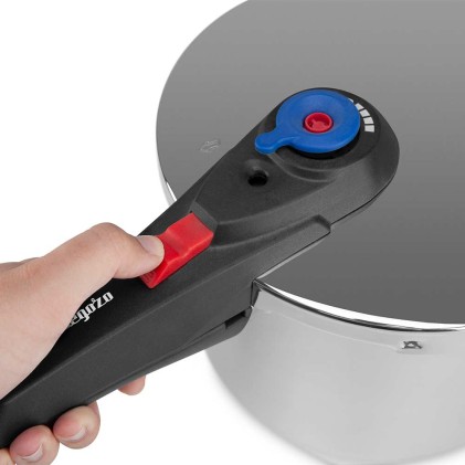 Pentola a pressione super veloce Orbegozo HP 6006 - Capacit&agrave; 6 litri - Cinque sistemi di sicurezza - Base con diffusore termico - Adatta a tutti i tipi di fornelli
