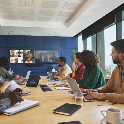 HP Poly Studio X72 All-In-One Video Bar