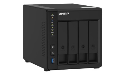 QNAP TS-451D2 NAS Tower Collegamento ethernet LAN J4025