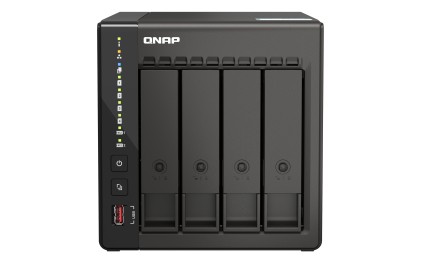 Nas Qnap Ts-453E Tower 4-Bay Cpu Celeron N4505 Dual Core + 8 Gb Ddr4 2X M.2 Gen.3X1 + 2X 2.5 Gbe