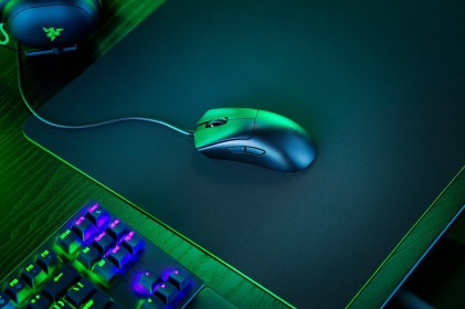 Razer DeathAdder V3 mouse Gaming Mano destra USB tipo A Ottico 30000 DPI