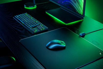 Razer Viper V3 HyperSpeed mouse Gaming Mano destra RF Wireless Ottico 30000 DPI
