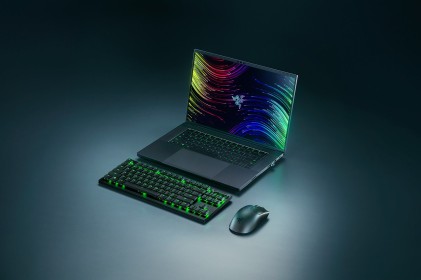 Razer Viper V3 HyperSpeed mouse Gaming Mano destra RF Wireless Ottico 30000 DPI