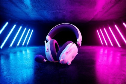 Razer BlackShark V2 Pro Auricolare Wireless A Padiglione Giocare Bluetooth Bianco