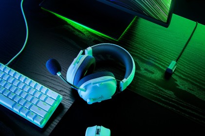 Razer BlackShark V2 Pro Auricolare Wireless A Padiglione Giocare Bluetooth Bianco