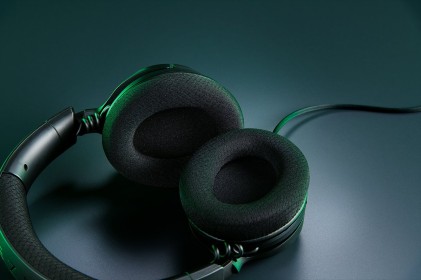 Razer Kraken V4 X Auricolare Cablato A Padiglione Gaming USB Type-C / USB Type-A Nero