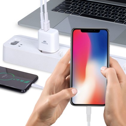 Aliment. 1Usb-C 1Usb 20Watt Iphone White