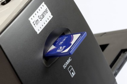 Dispositivo Portatile Usb Per La Digitalizzazione Di Negativi E Pellicole Fotografiche Con Display