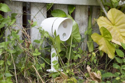 Lampada Led Esterna A Batterie Con Sensore Pir E Supporti