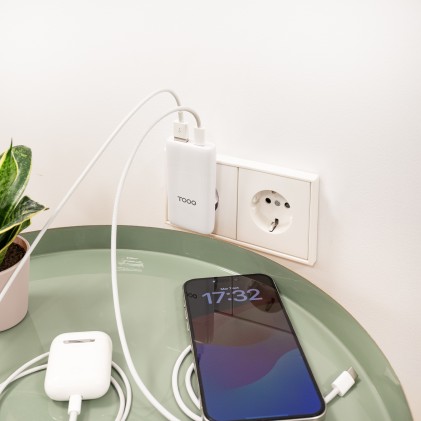 TooQ TQWC-GANSL65W1A1C Caricabatterie per dispositivi mobili Universale Bianco AC Ricarica rapida Interno