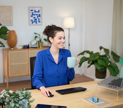 Trust Lyra tastiera Ufficio USB + RF Wireless + Bluetooth QWERTY Spagnolo Nero