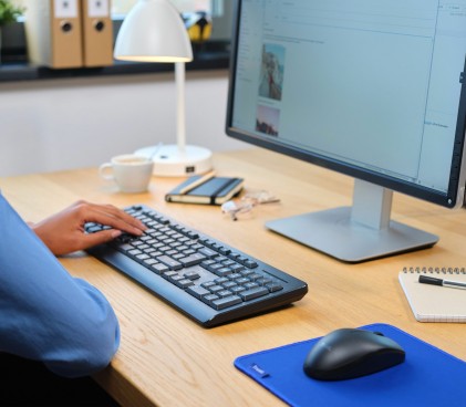 Trust Primo Pack di tastiera USB wireless + mouse USB wireless 3 pulsanti