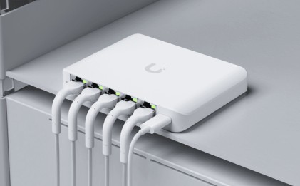 Ubiquiti UniFi Flex Mini 2.5G Gestito 2.5G Ethernet (100/1000/2500) Supporto Power over Ethernet (PoE) Desktop Bianco