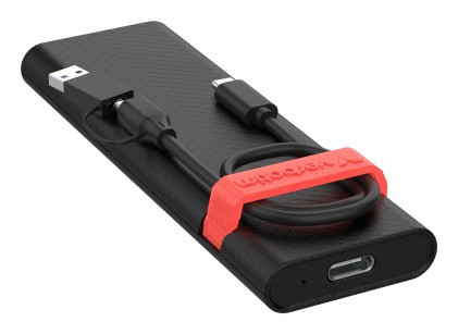 Verbatim 32261 contenitore di unit&agrave; di archiviazione Box esterno SSD Nero, Rosso M.2 Alimentazione USB