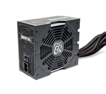 Alimentatore  650W XFX PRO650W Core Edition Full Wired Power Supply *
