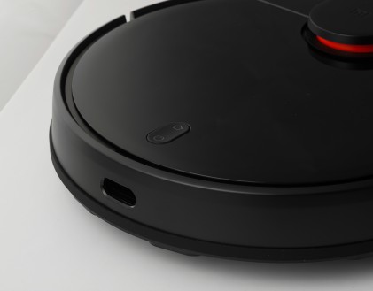 XIAOMI Mi Robot Vacuum-Mop P Black web (P)