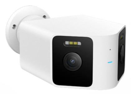 Telecamera da esterno Xiaomi CW100 con doppia fotocamera: doppio obiettivo ultra grandangolare, risoluzione 2K 3MP, visione notturna a colori, rilevamento di persone e veicoli tramite IA, Wi-Fi, IP66, colore bianco.