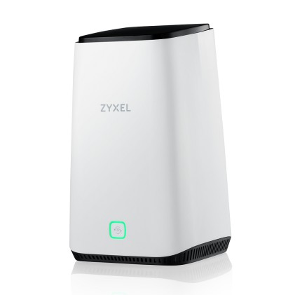 Zyxel Router 5G, 1 Porta Wan/Lan 2.5Gbe, 1 Porta Lan 2.5Gbe, Wifi 6 Ax3600, Npro 1 Anno