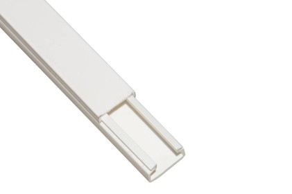 Canalina Passacavi Adesiva In Pvc Mm 15X10 Mt 2 Con Coperchio Scorrevole Bianco