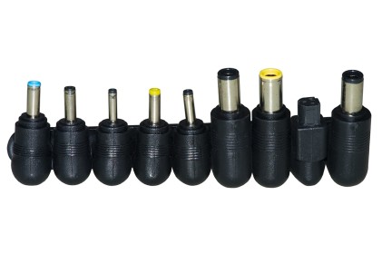 Kit 8 Connettori Aggiuntivi Per Alimentatore Notebook Lkad90Wa