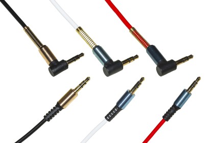 Kit 3 Cavi Audio Jack 3,5 Mm Maschio/Maschio A Spirale Mt 1,80 Con 1 Connettore 90? E Molla Di Protezione Colori Nero, Bianco, Rosso