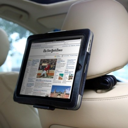 Staffa iPad con cover da trasporto