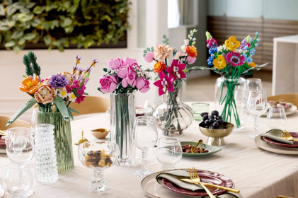 LEGO Botanicals Bouquet di Rose Rosa - Costruzioni per Adulti di Fiori Finti - Include 12 Rose Artificiali e 4 Rametti di Gipsofila per la Decorazione di Casa e Ufficio - Idea Regalo Fai da Te - 10374
