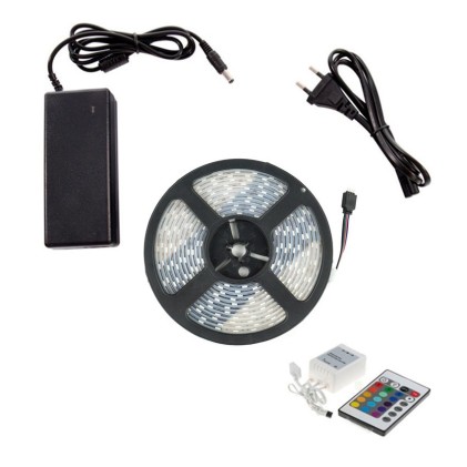 Kit Striscia LED 48W 60LED/m 5m IP67 RGB con Telecomando, Controller e Alimentatore