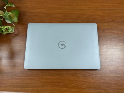 Notebook Dell Latitude 5510 Ricondizionato Grado A/B 15,6" Intel Core i5-10310U 16GB RAM 512GB SSD NVMe