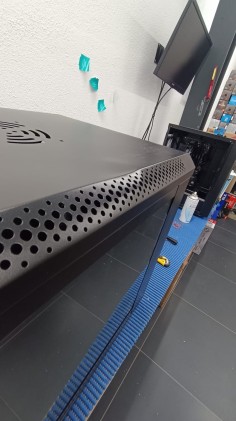 Armadio Rack 19" 9U Link Serie Light Colore Nero Con Porta Vetro (Axpxl) Mm 450X400X530 Ripiano Incluso - PRODOTTO AMMACCATO